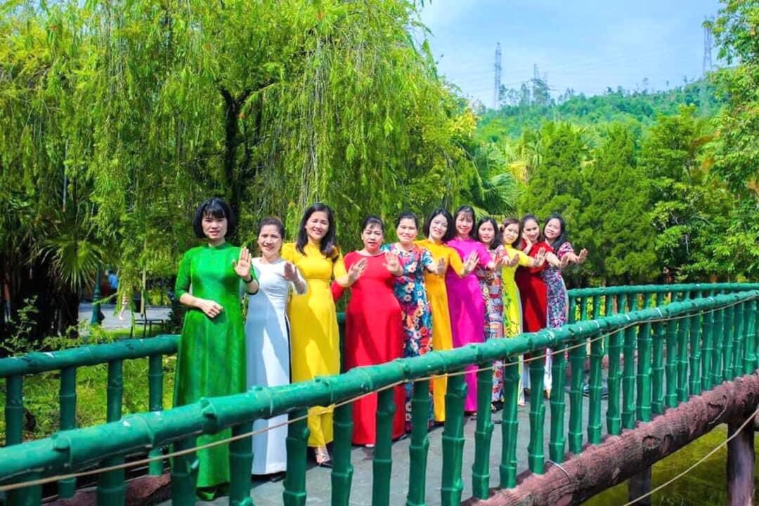 Hoa Binh Hotel Екстер'єр фото