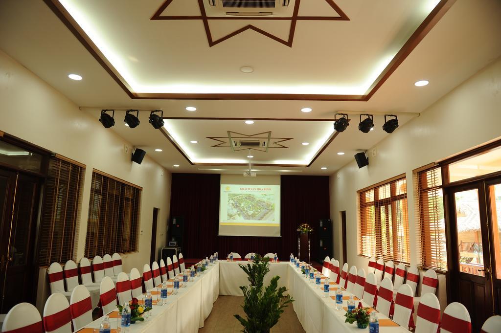 Hoa Binh Hotel Екстер'єр фото